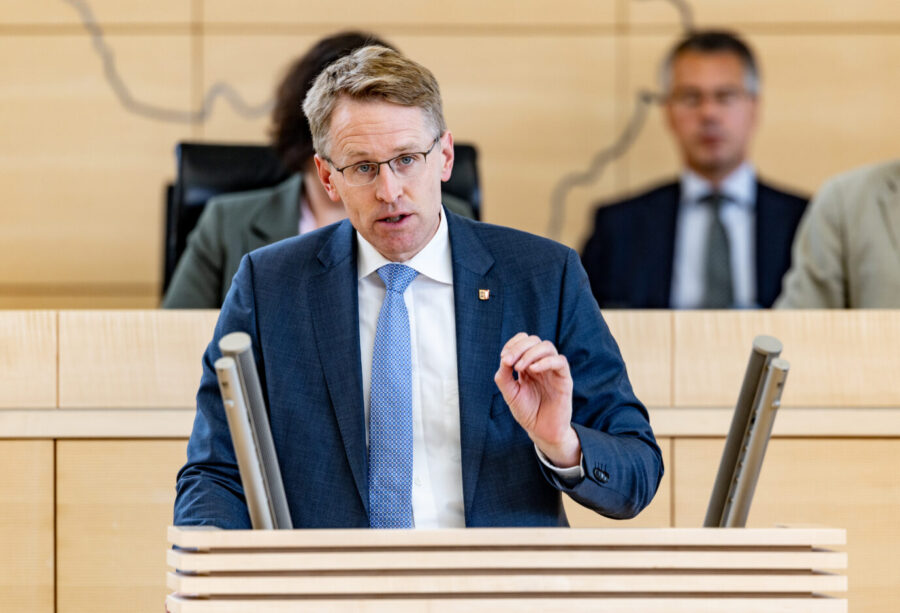 Fordert Klarnamenpflicht im Netz: Ministerpräsident von Schleswig-Holstein, Daniel Günther (CDU) Foto: picture alliance/dpa | Axel Heimken
