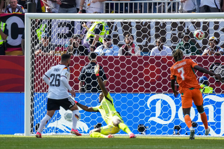 Gegen Ecuador in der Startelf? Hier schießt Deniz Undav das 1:1 gegen die Elfenbeinküste.