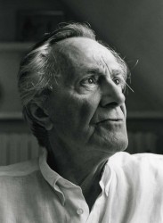 Der „Poststrukturalist“ Jean-François Lyotard: „Konsens-Apostel“ und „Dissens-Verherrlicher“ Foto: Wikimedia / Bracha L. Ettinger mit CC-Lizenz https://tinyurl.com/ol7w7