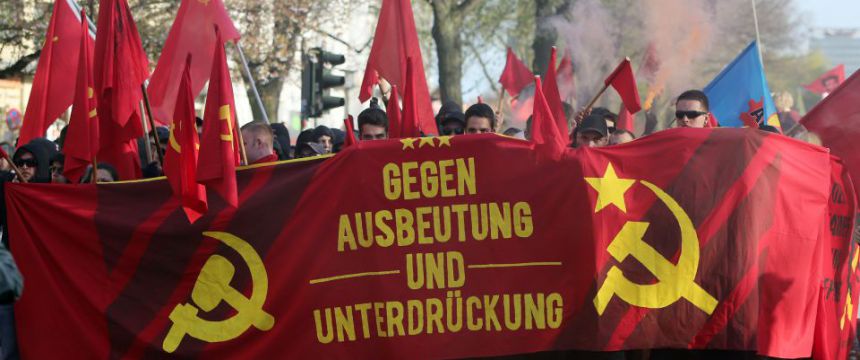 Linksextremisten demonstrieren im Hamburger Schanzenviertel (2013) Foto: picture alliance / dpa