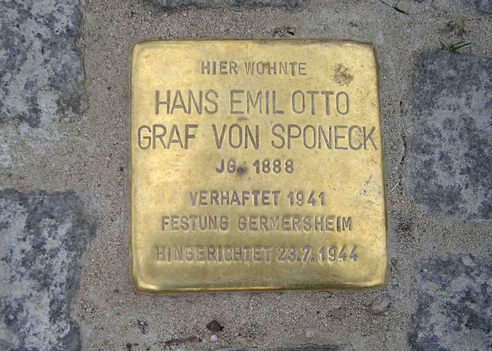 Stolperstein für Hans Graf von Sponeck