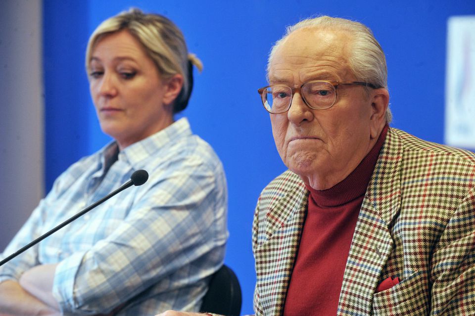 Marine Le Pen (l) und ihr Vater (2010)