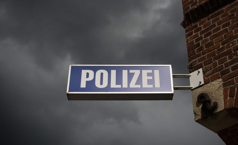 Polizeischild: