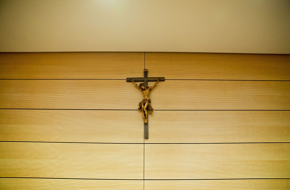 Kruzifix in Gerichtssaal (Symbolbild)