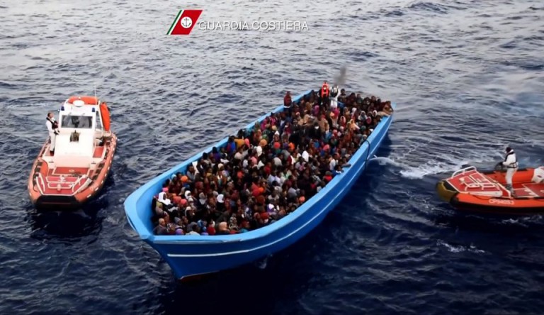Italienische Küstenwache rettet Asylsuchende (Symbolfoto)