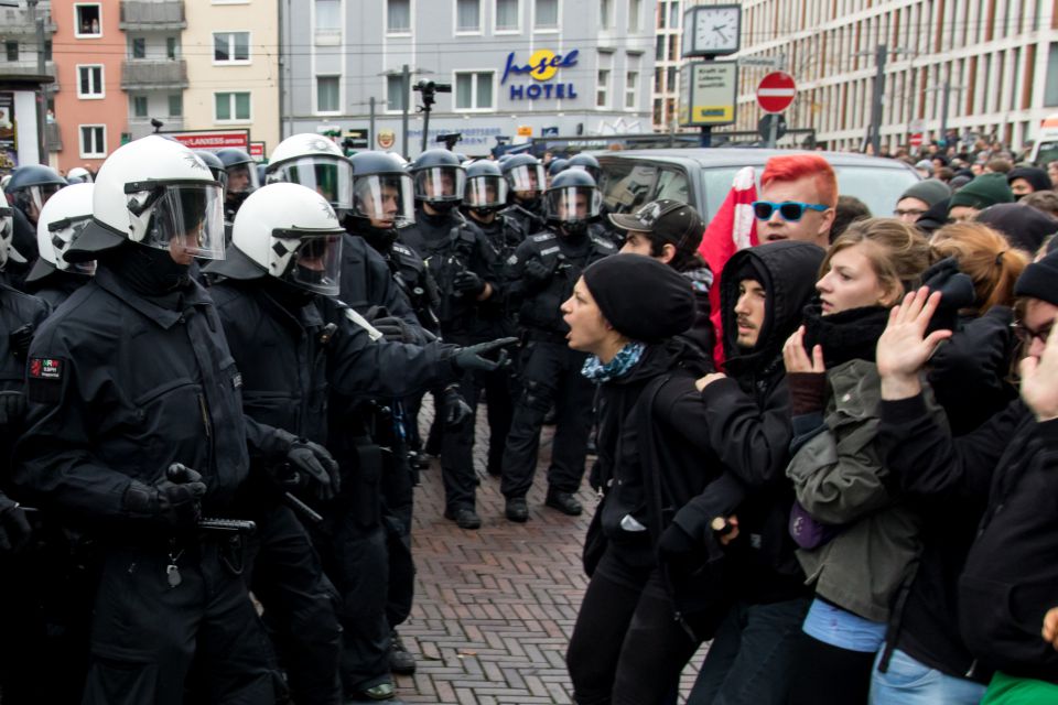 Linke Demo in Nordrhein-Westfalen (Symbolbild)