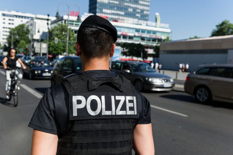 Polizist in Berlin