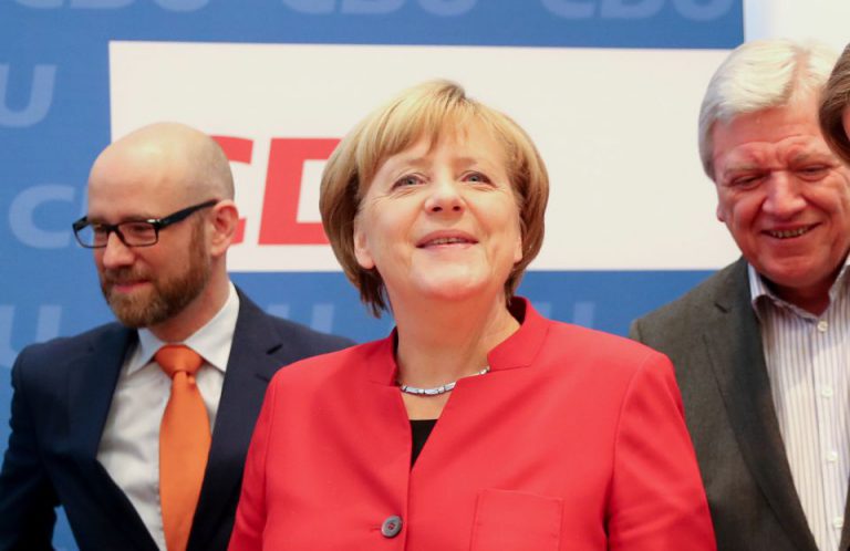 Peter Tauber, Angela Merkel und Volker Bouffier