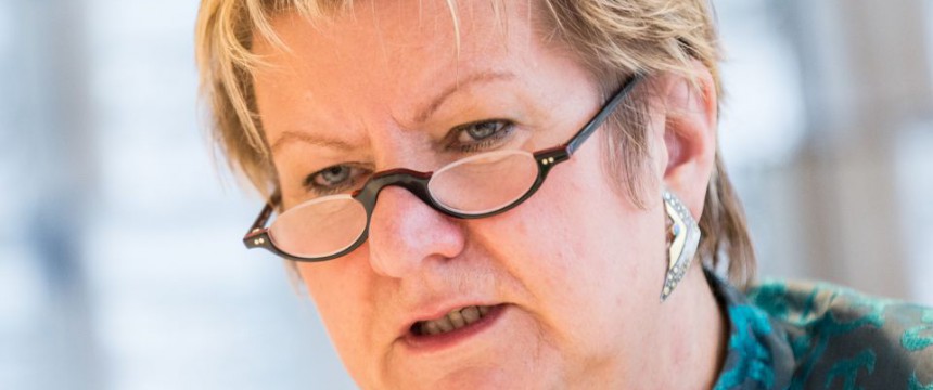 Sylvia Löhrmann: Hat Sami Alpan als Islam-Beirat entlassen Foto: dpa