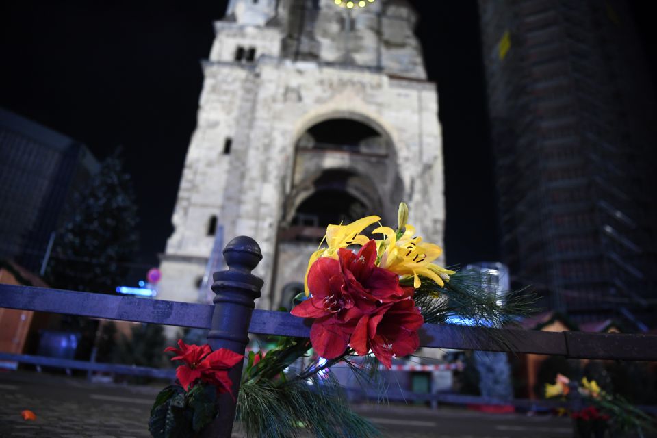 Blumen vor der Gedächtniskirche