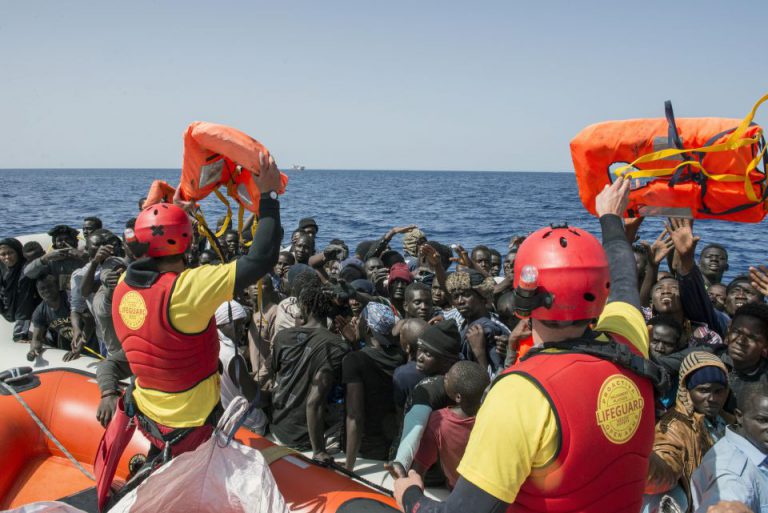 Illegale Einwanderer auf dem Mittelmeer