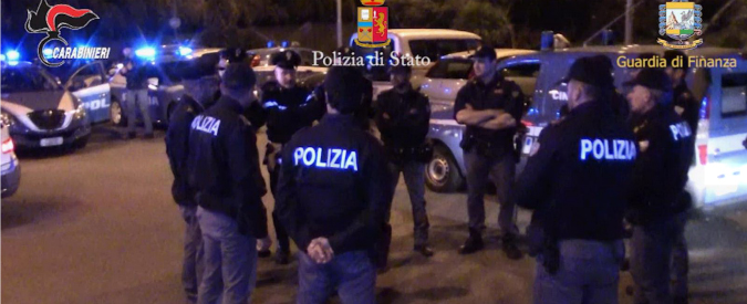 Italienische Polizei in Crotone