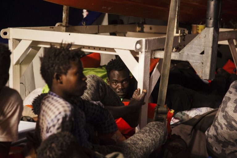 Afrikaner auf dem Flüchtlingsschiff Lifeline