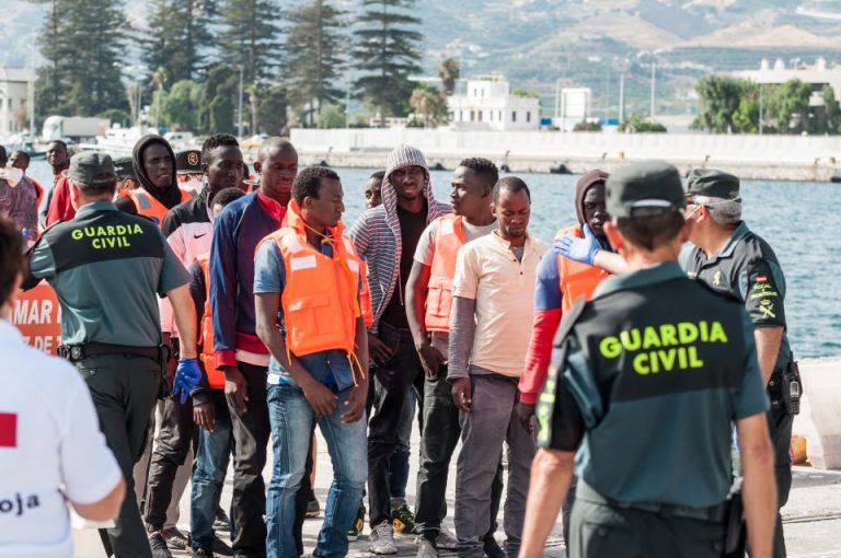 Flüchtlinge erreichen Spanien