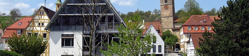 Rathaus und Kirche in Neckartailfingen