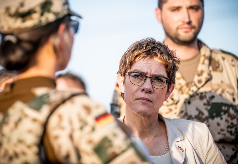 Verteidigungsministerin Annegret Kramp-Karrenbauer (CDU) Foto: picture alliance/Michael Kappeler/dpa