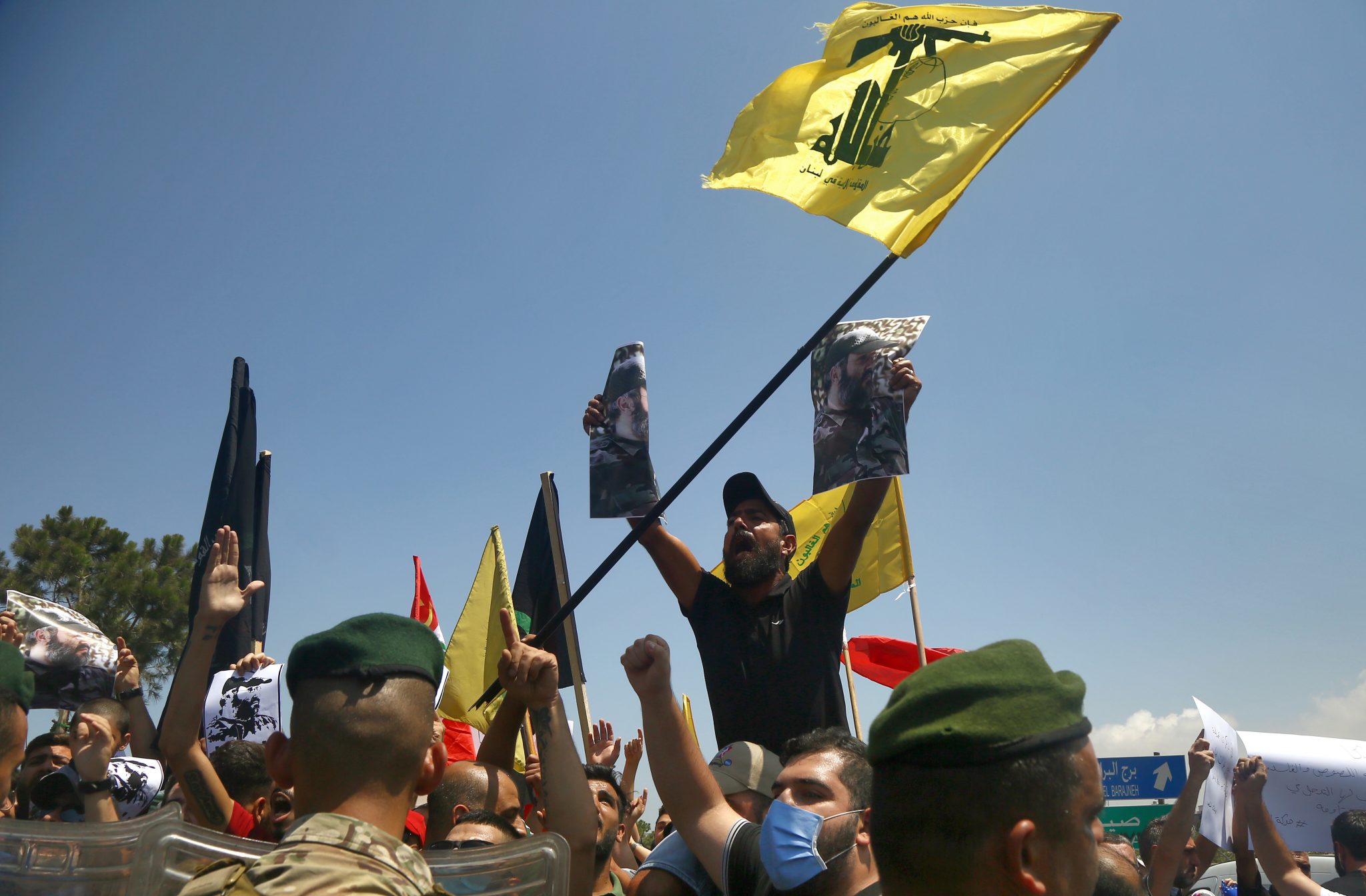 Hisbollah-Anhänger protestieren