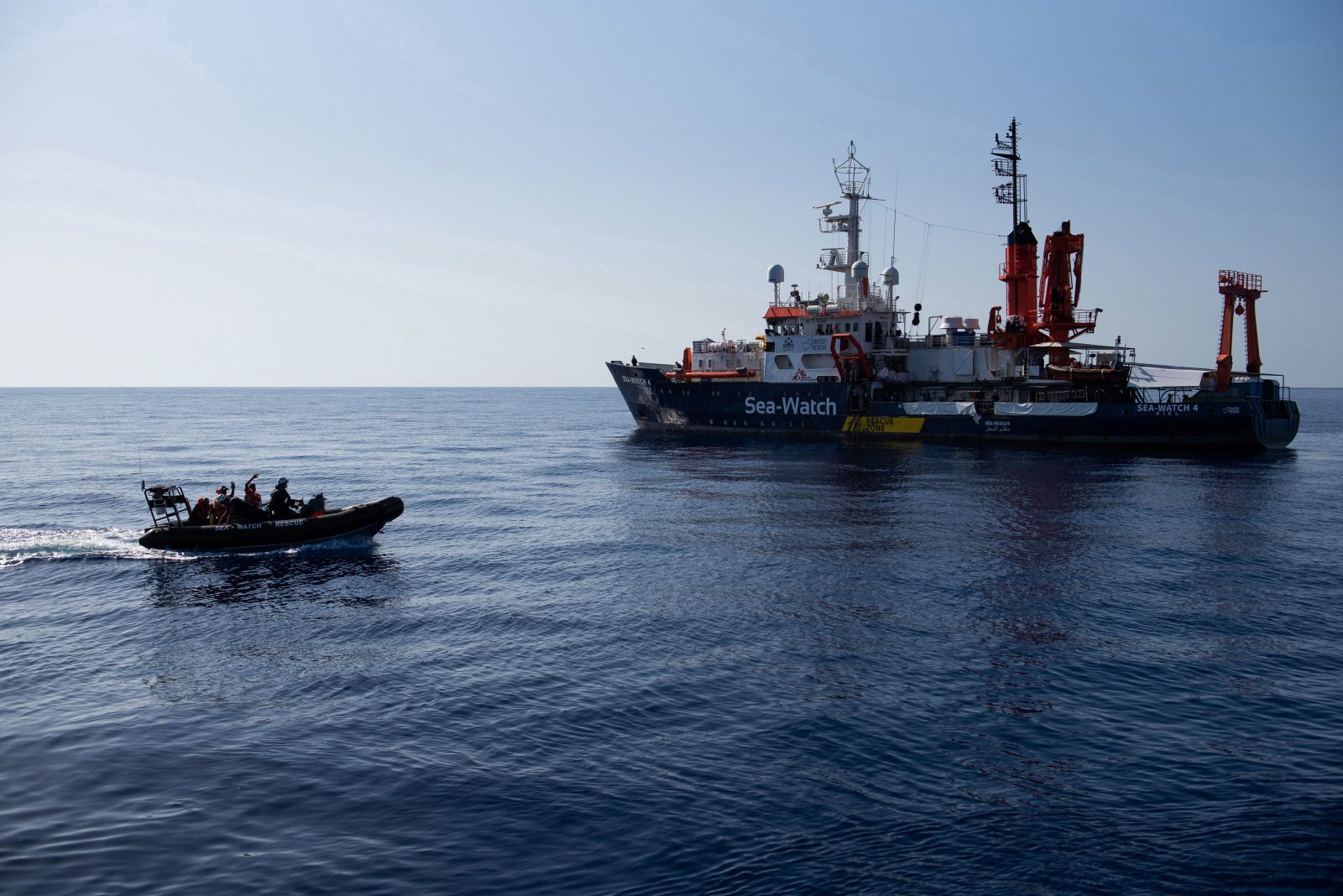 „Sea-Watch 4“: Der Nürnberger Kirchenvorstand hat einen Pfarrer abgeordnet, nachdem er Seenotrettung von Flüchtlingen im Mittelmeer kritisiert hatte