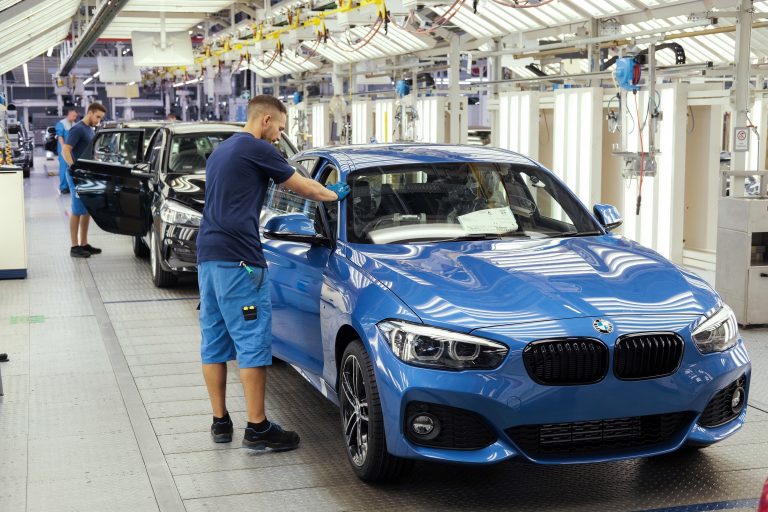 Autobranche in Krise: BMW-Werk in Leipzig