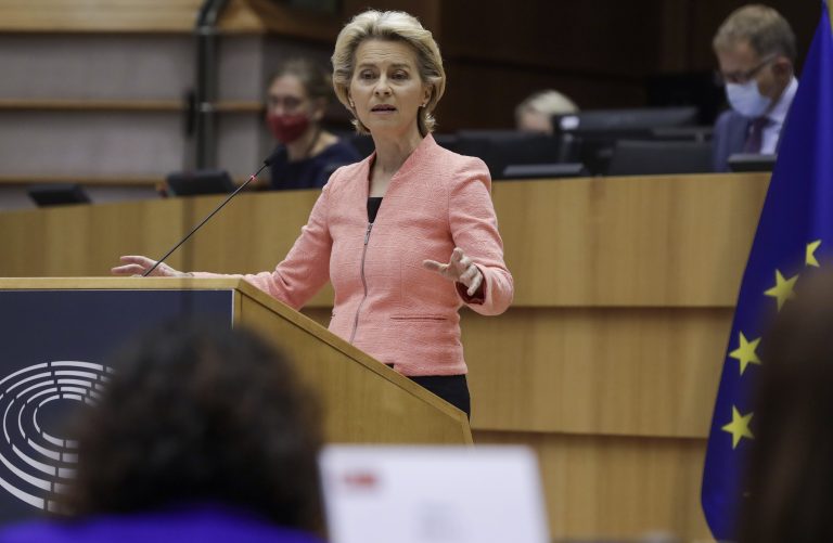 EU-Kommissionspräsidentin Ursula von der Leyen (CDU) will die Klimaziele der EU verschärfen Foto: picture alliance / AP Photo