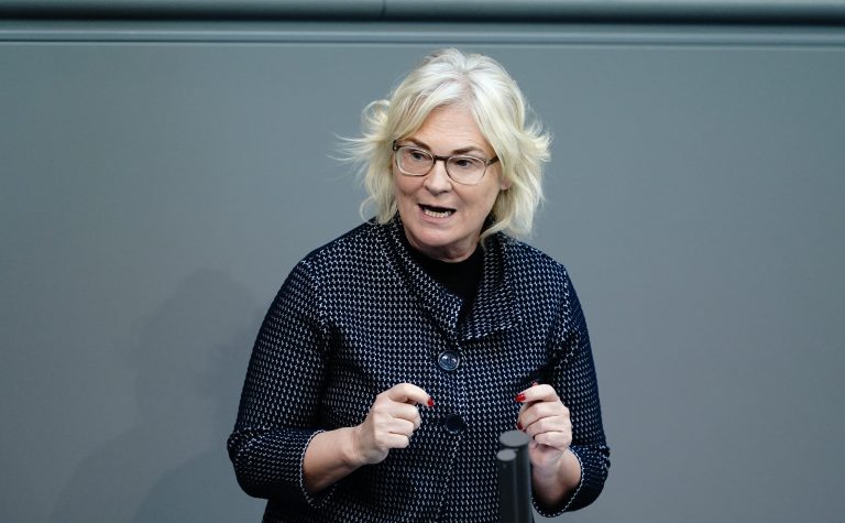 Bundesjustizministerin Christine Lambrecht (SPD) erntet für ihren Gesetzentwurf Kritik Foto: picture alliance/Kay Nietfeld/dpa