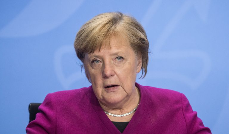 Bundeskanzlerin Angela Merkel (CDU) hätte sich strengere Corona-Regeln gewünscht Foto: picture alliance/Stefanie Loos/AFP POOL/dpa