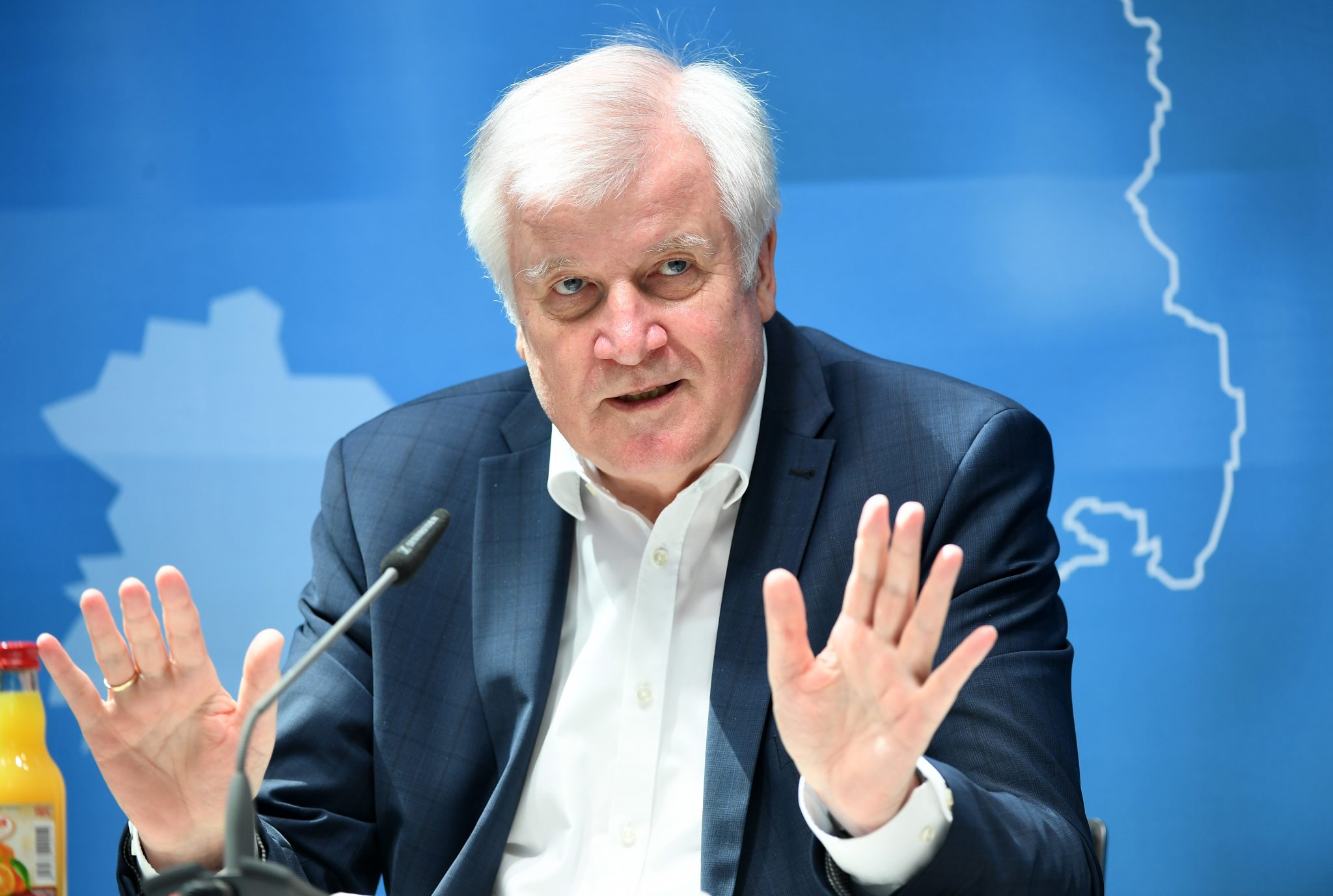 Bundesinnenminister Horst Seehofer (CSU): Will Abschiebestopp nicht mehr verlängern