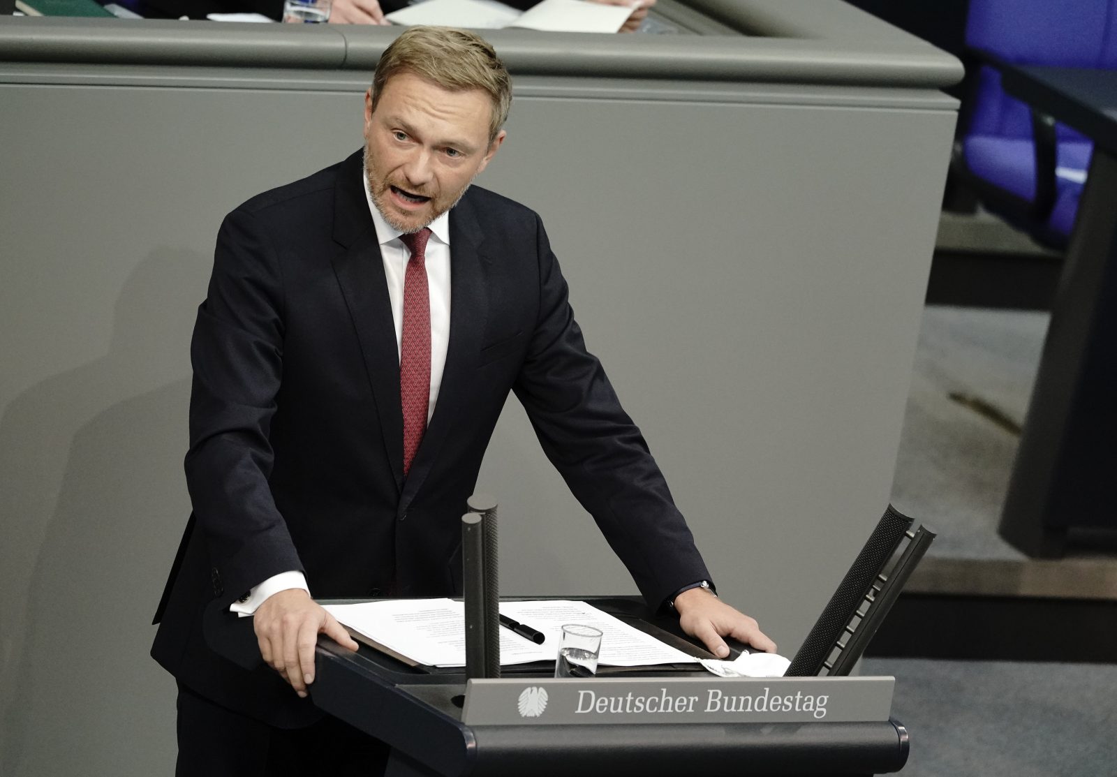 FDP-Chef Christian Lindner attackiert US-Präsident Donald Trump Foto: picture alliance/Michael Kappeler/dpa