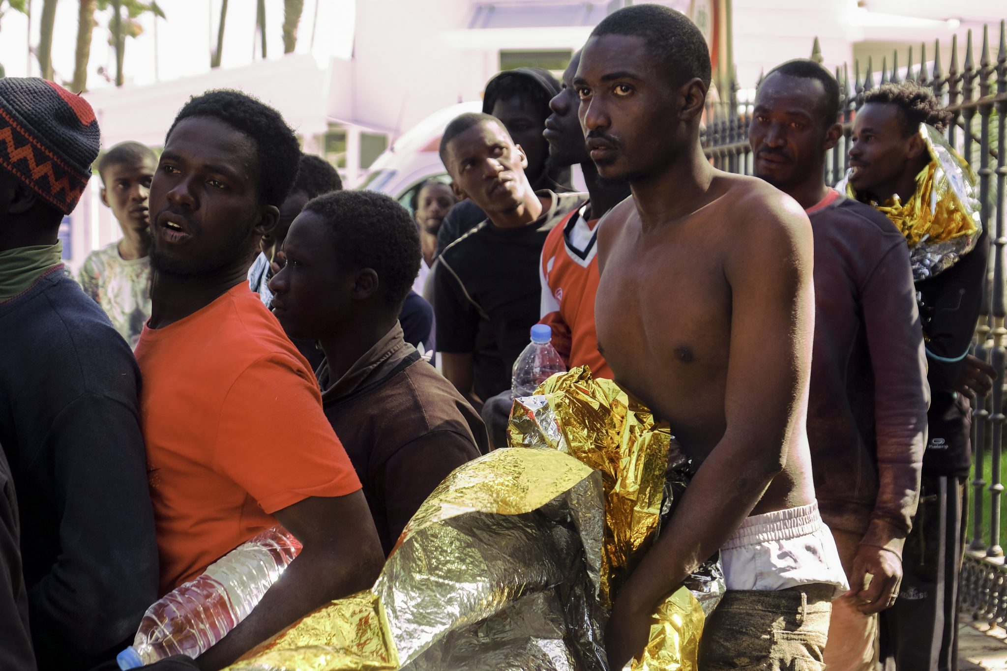 Afrikanische Migranten nach ihrer Ankunft in Gran Canaria: Die Kanaren verzeichneten am vergangenen Wochenende mehr als 2.000 Ankömmlinge