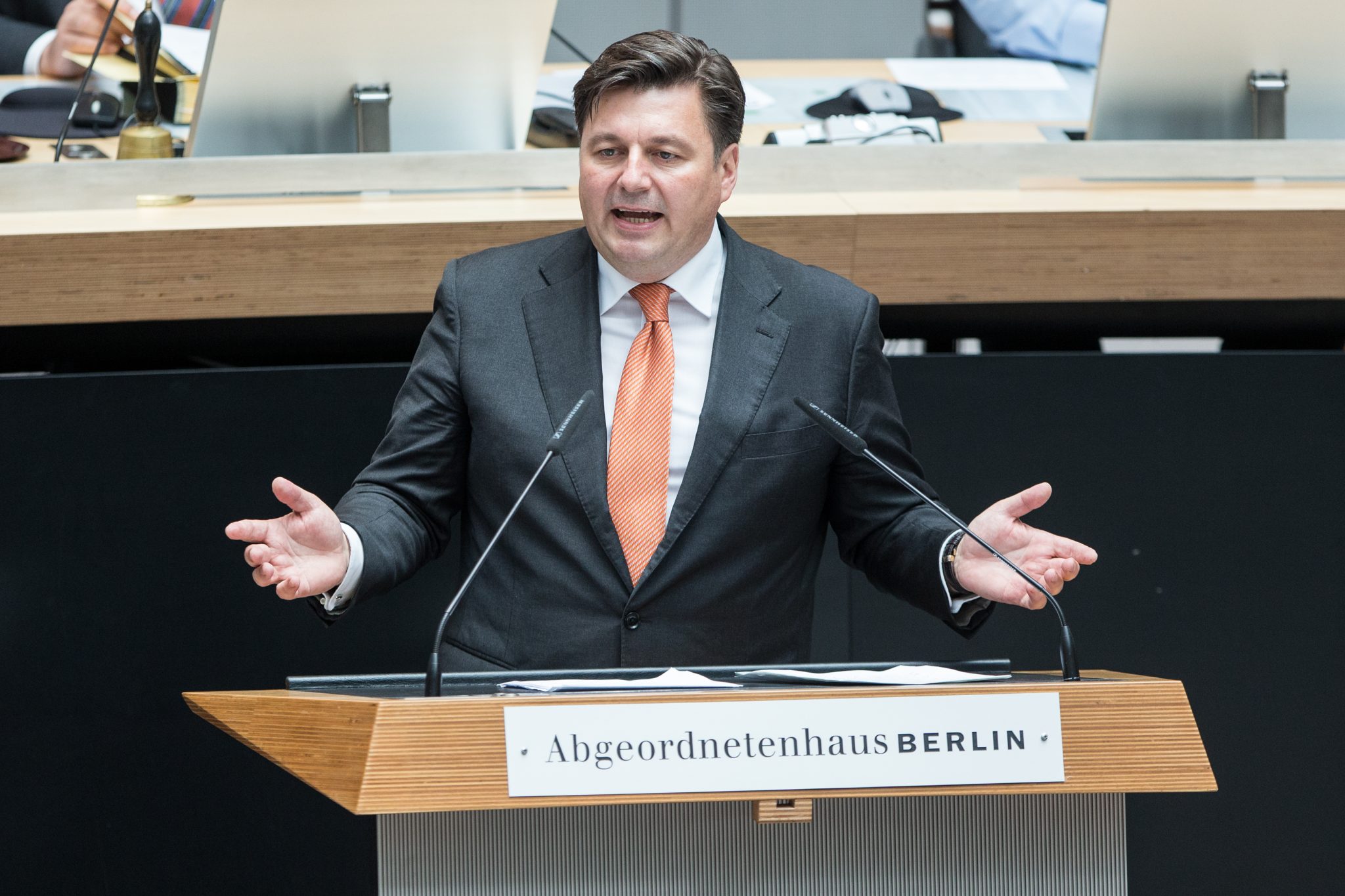 Berlins Innensenator Andreas Geisel: Das Land wil klären, wann das Bundesinnenministerium seine Zustimmung zu Landesaufnahmeprogrammen verweigern darf