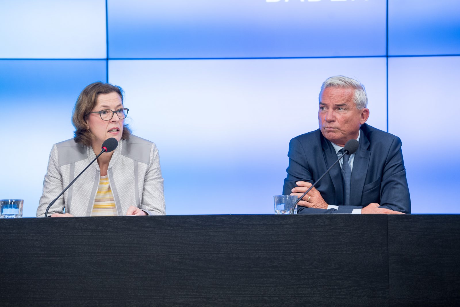 Baden-Württembergs Verfassungsschutzpräsidentin Beate Bube ubd der Innenminister des Landes, Thomas Strobl (CDU)