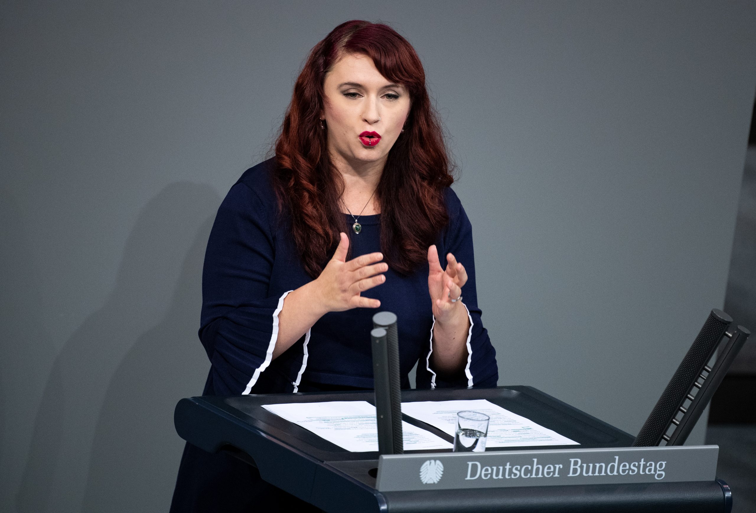 Grünen Fraktionsvize Agnieszka Brugger: Die Beteiligung von Frauen bei Friedenseinsätzen sorge dafür, daß Konflikte schneller gelöst würden