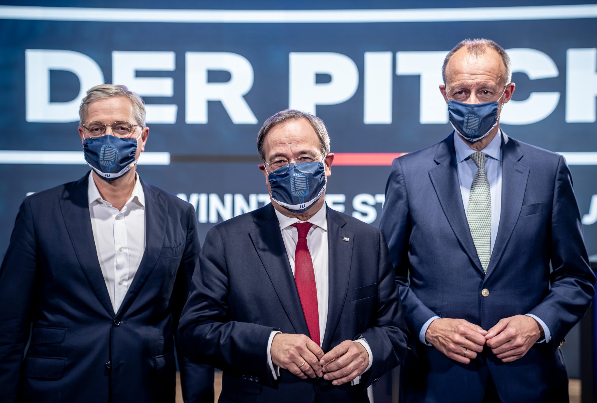 Die drei Kandidaten auf den CDU-Vorsitz Armin Laschet (m.), Friedrich Merz (r.) und Norbert Röttgen (l.)