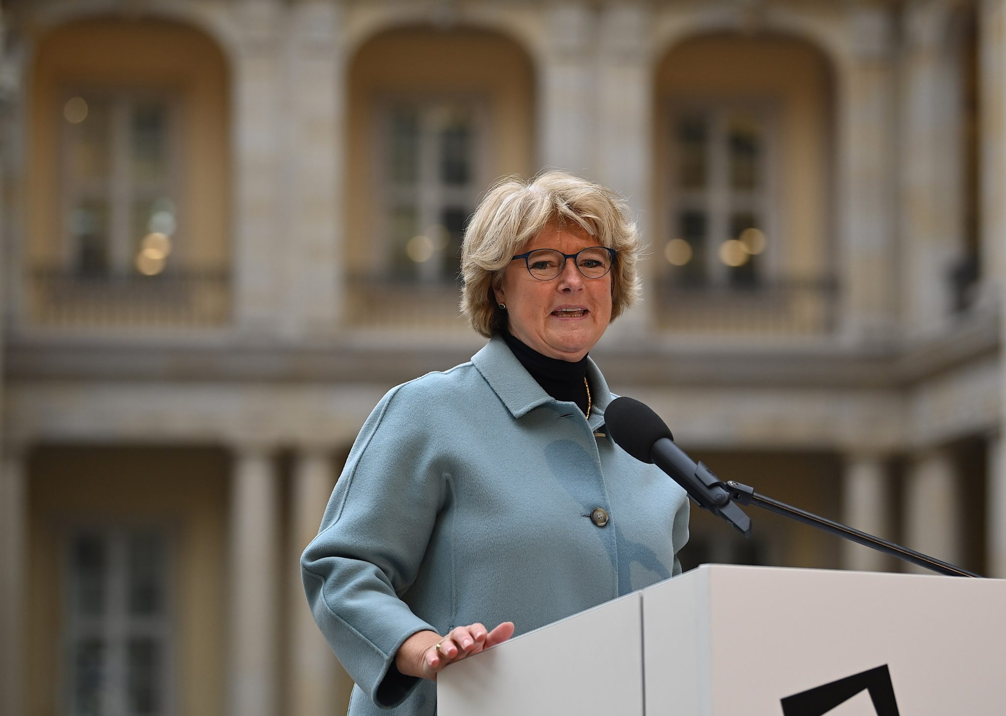 Kulturstaatsministerin Monika Grütters (CDU): Eine Gedenkstätte zu deutschen Verbrechen im Zweiten Weltkrieg sei ein wichtiges erinnerungspolitisches Vorhaben