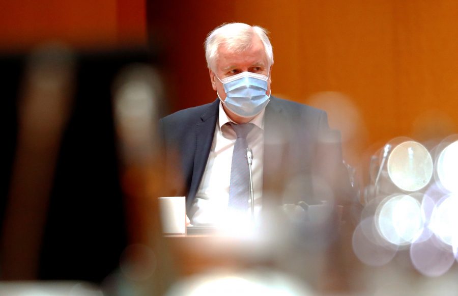 Innenminister Horst Seehofer (CSU): Opposition fordert Klarstellung wegen Corona-Politik