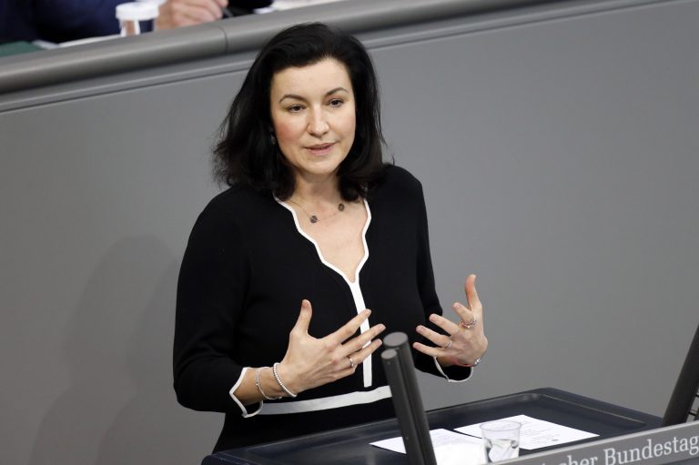 Digitalstaatsministerin Dorothee Bär (CSU) will Frauenfeindlichkeit als Straftat erfassen lassen Foto: picture alliance / Geisler-Fotopress | Christoph Hardt/Geisler-Fotopres