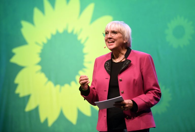 Bundestagsvizepräsidentin Claudia Roth gehört zu den Grünen, die den Forderungskatalog unterzeichnet haben Foto: picture alliance/dpa | Tobias Hase
