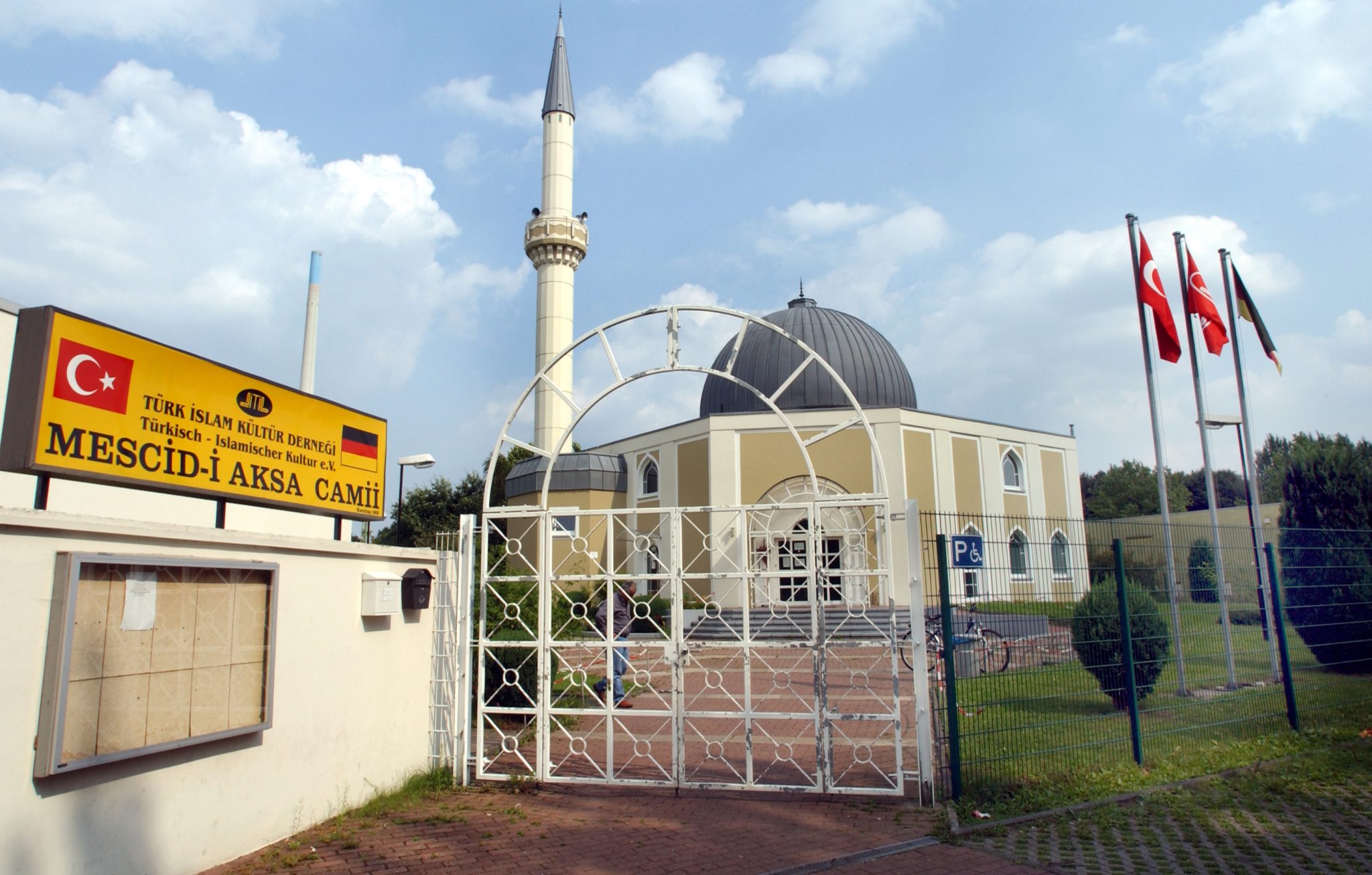 Blick auf die türkische Al Aksa-Moschee in Gelsenkirchen-Buer (Archivbild) Foto: picture-alliance/ dpa/dpaweb | Horst Ossinger