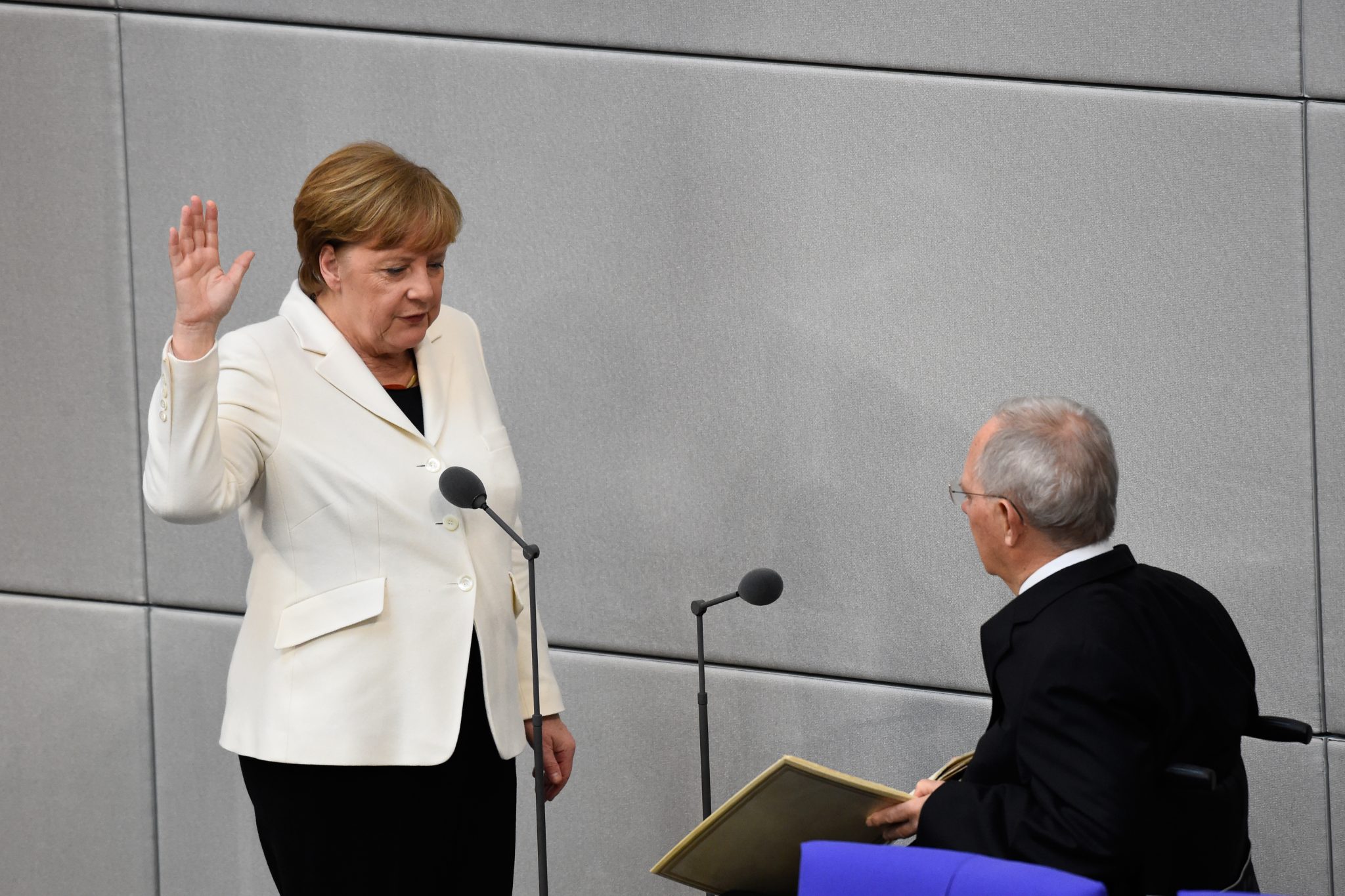 Kanzlerin Angela Merkel legt 2018 ihren Amtseid ab