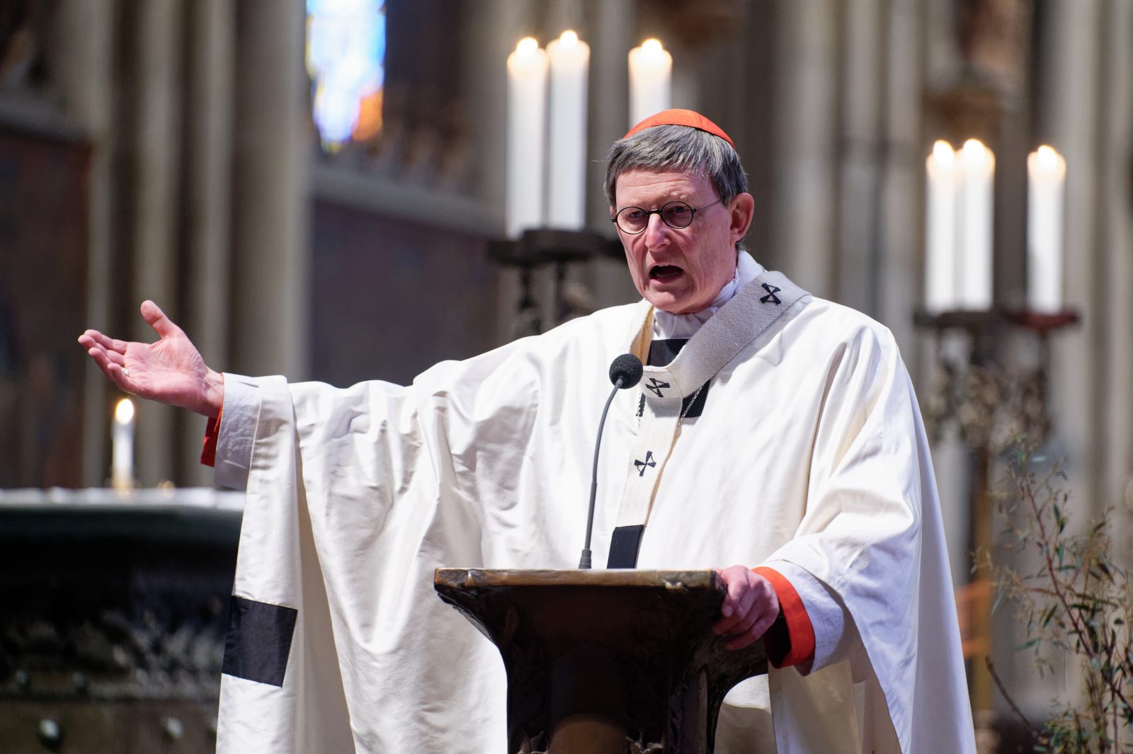 Der Kölner Kardinal Rainer Maria Woelki gerät unter Druck Foto: picture alliance/dpa | Henning Kaiser