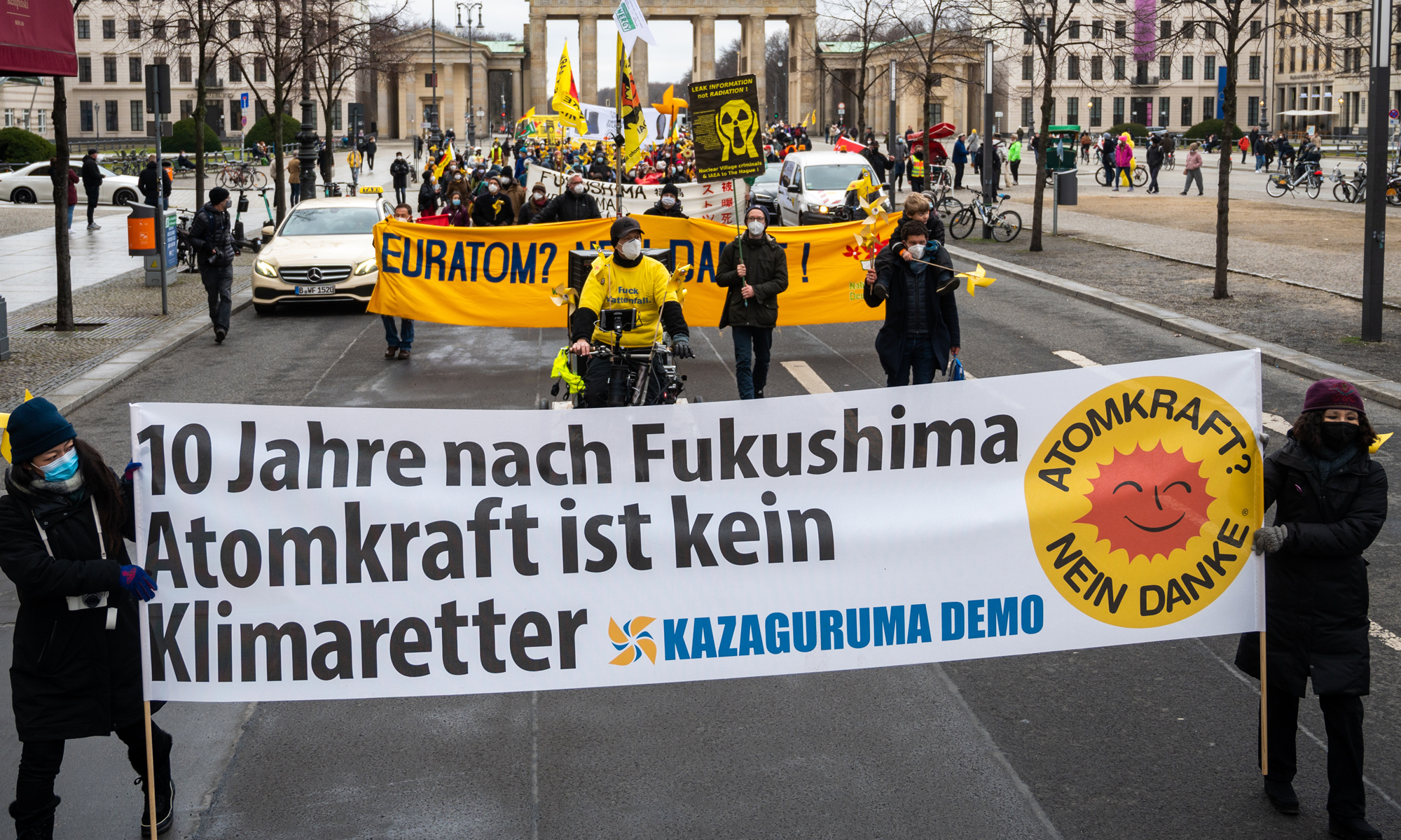 Atomkraft-Gegner demonstrieren in Berlin