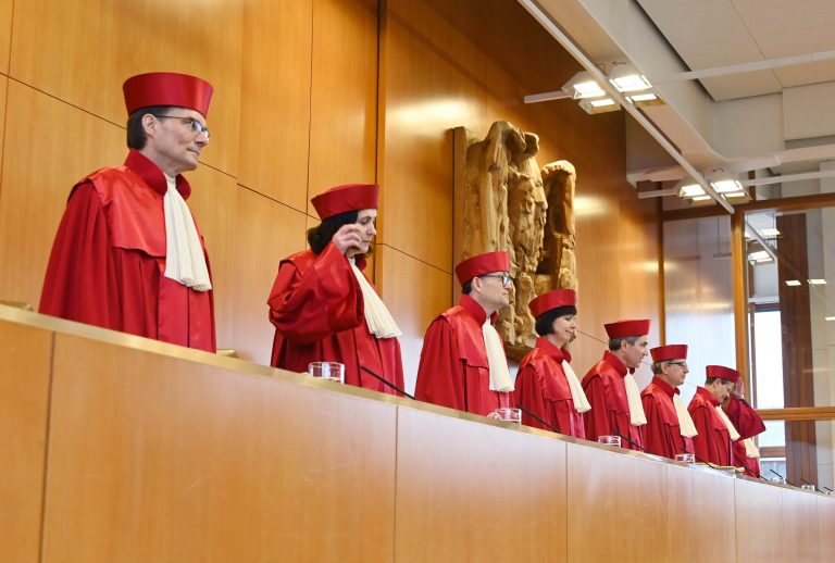 Das Bundesverfassungsgericht wies die Kläger gegen EZB-Anleihekäufe ab Foto: picture alliance/dpa | Uli Deck
