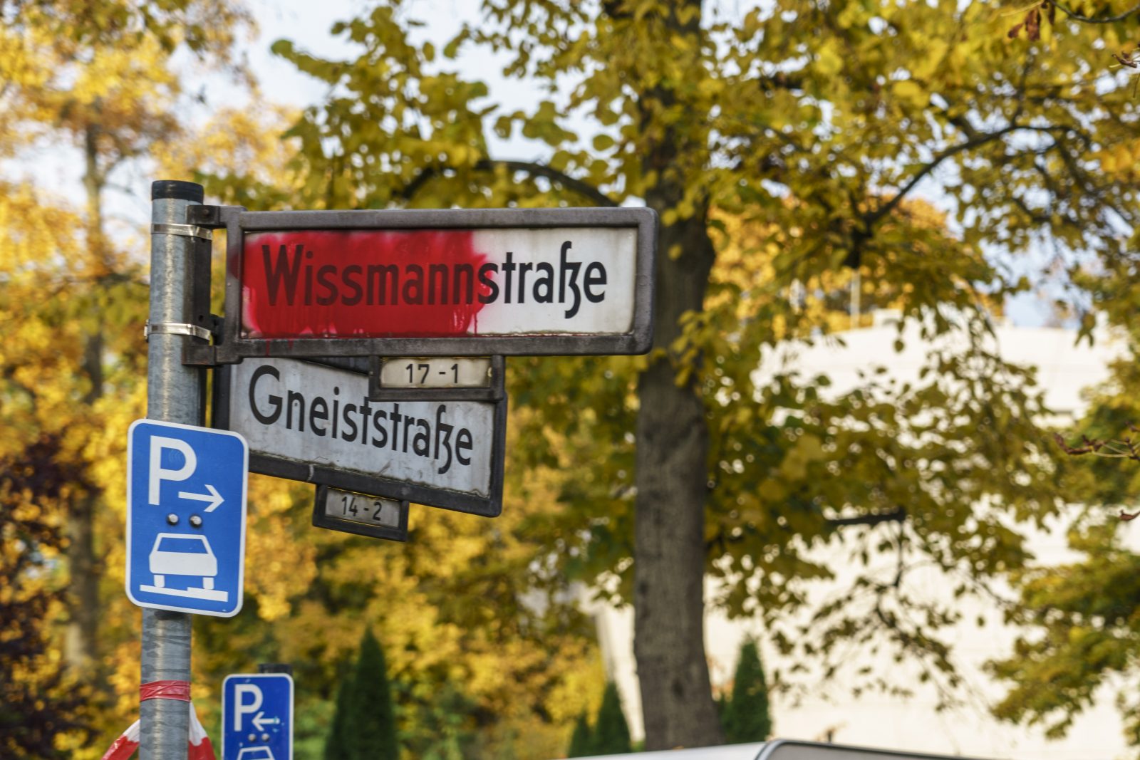 Die Wissmannstraße in Berlin soll umbenannt werden Foto: picture alliance / Gobal Travel Images | Gobal Travel Images