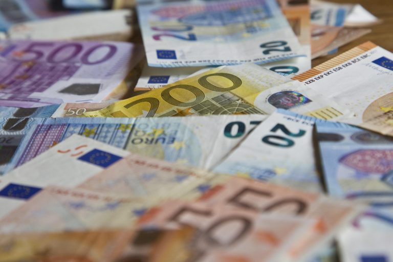 Bargeld: EU-Kommission will Obergrenze für Zahlungen
