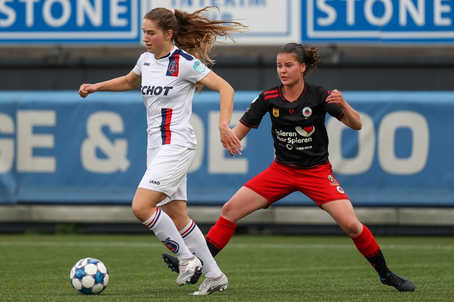 Ob diese holländischen Fußballerinnen von Alkmaar und Excelsior künftig gemeinsam mit Männern kicken? Foto: picture alliance / BEAUTIFUL SPORTS/Orangepictures | BEAUTIFUL SPORTS/Orangepictures