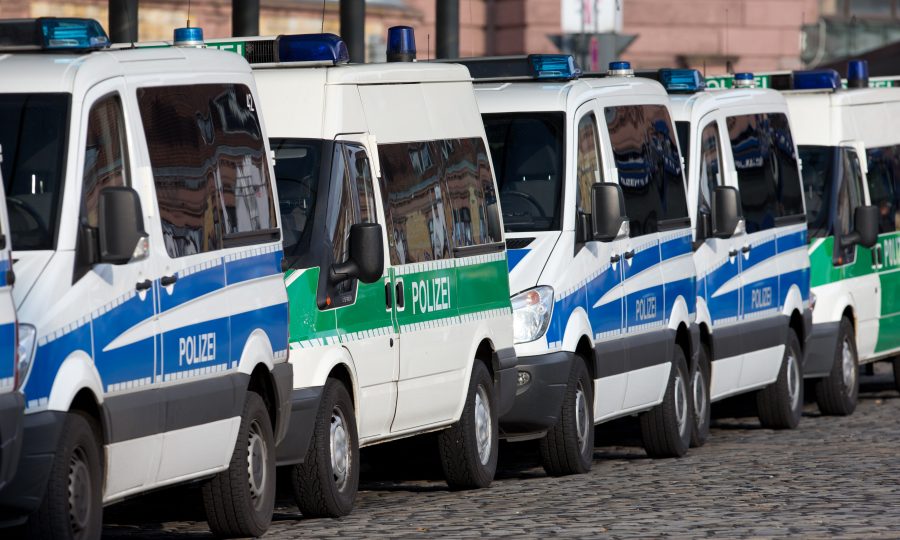 Die Polizei Münster prüft rechtliche Schritte, weil ein Polizist einen Panzeraufnäher im Dienst dabei gehabt haben soll (Symbolbild) Foto: picture alliance / dpa | Friso Gentsch