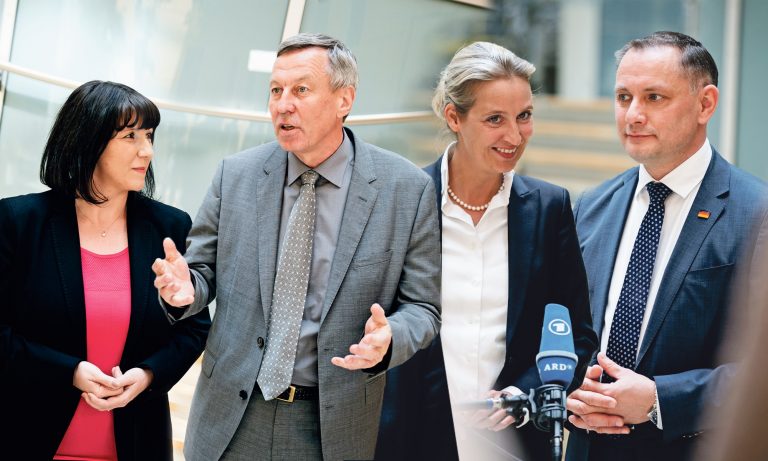 Die Bewerberduos für die AfD-Spitzenkandidatur Joana Cotar und Joachim Wundrak (links) sowie Alice Weidel und Tino Chrupalla