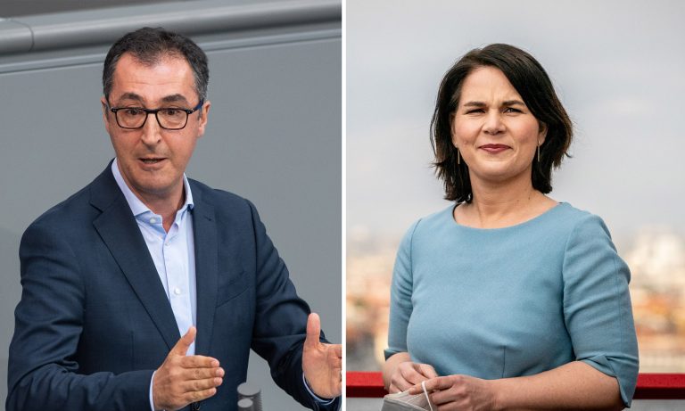 Grünen-Politiker Cem Özdemir und Annalena Baerbock