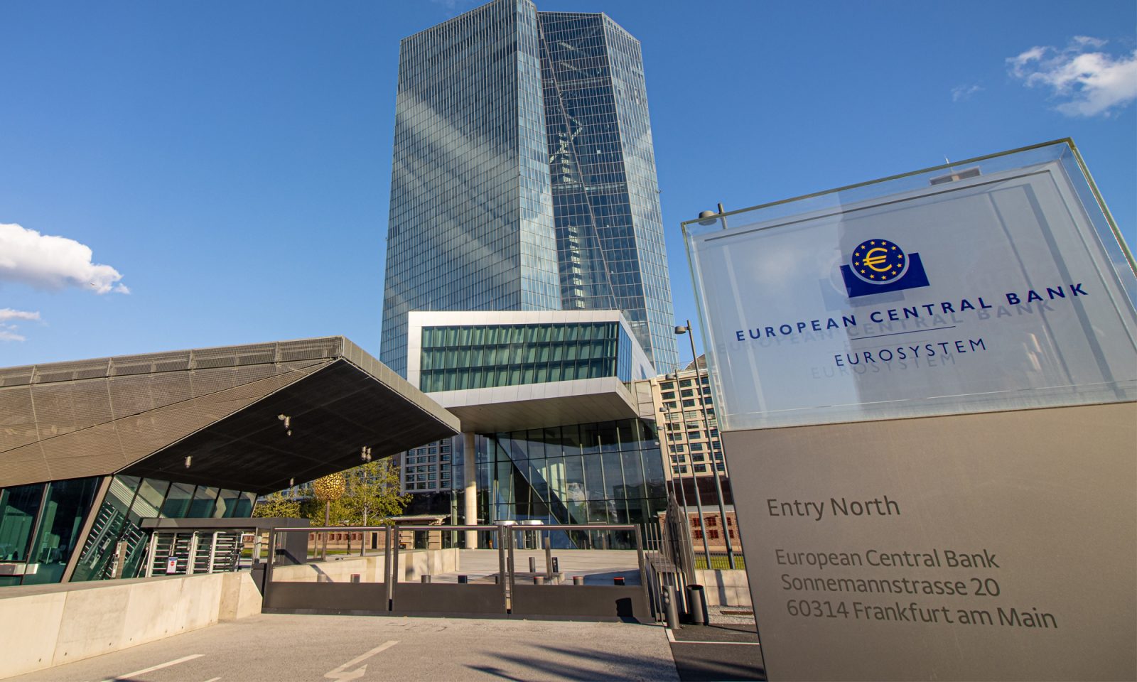 EZB-Gebäude in Frankfurt am Main: Streit über Anleihenkäufe tobte seit Jahren