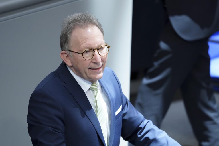 Vorsitzender des Gesundheitsausschusses Erwin Rueddel (CDU): Für Bundesnotbremse